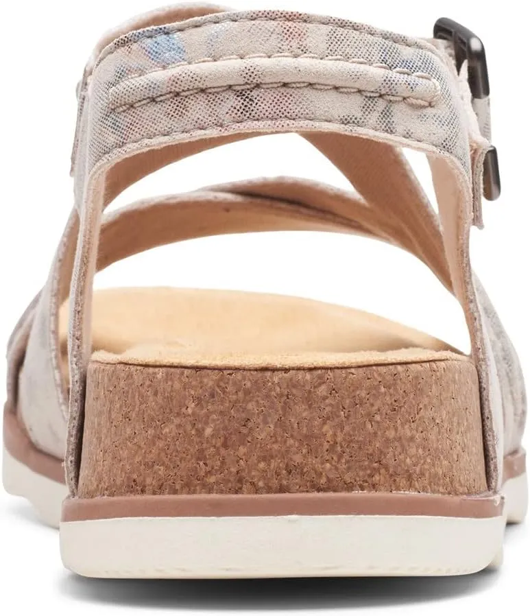Clarks Women's Brynn Ave Flat Sandal