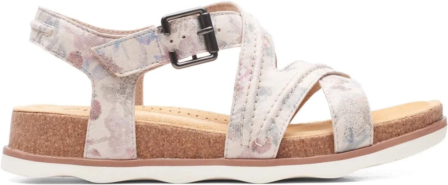 Clarks Women's Brynn Ave Flat Sandal