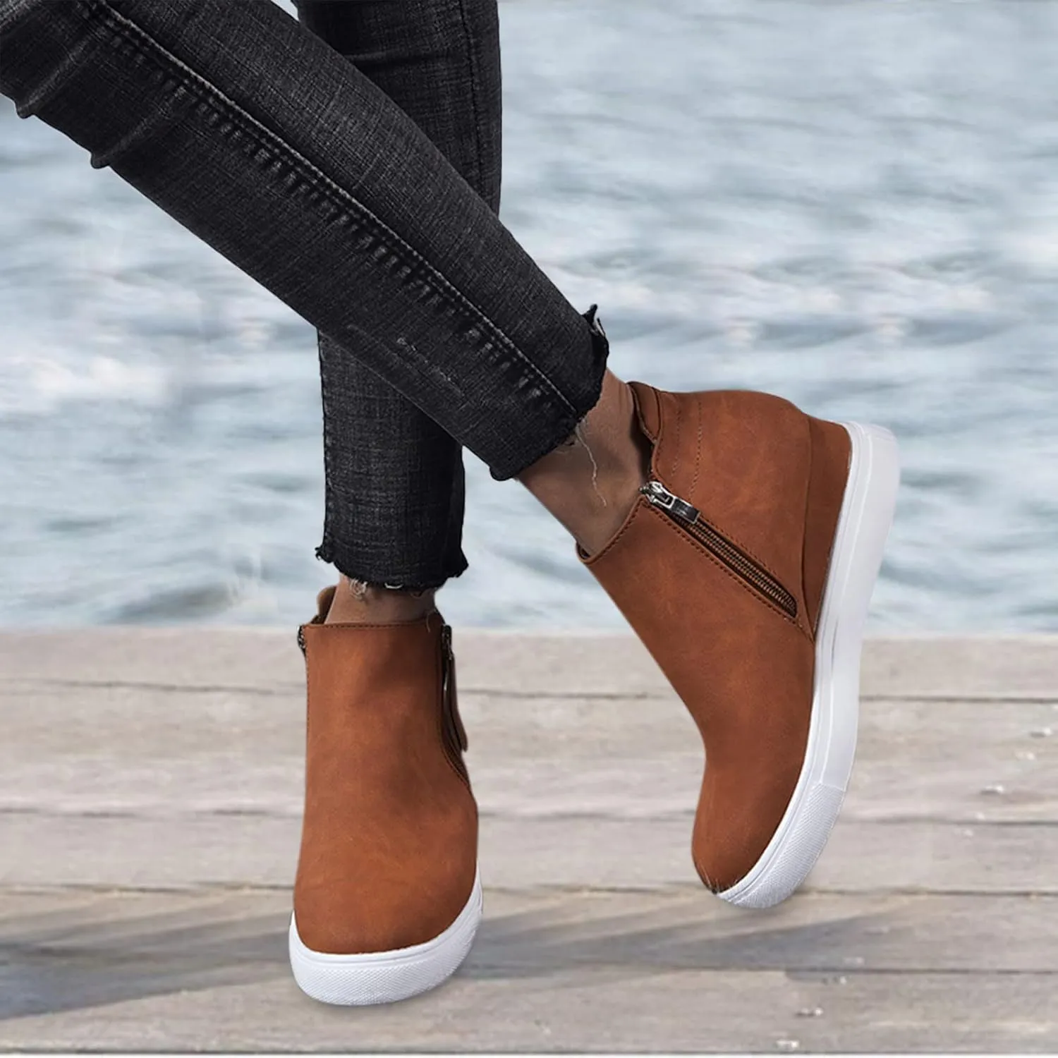 Dsisskai Flat Booties for Women Casual Comfortable Round Toe Leather Sneakers Ankle Boots Side Zipper Anti-Slip Fashion Outdoor Walking Boots for Women