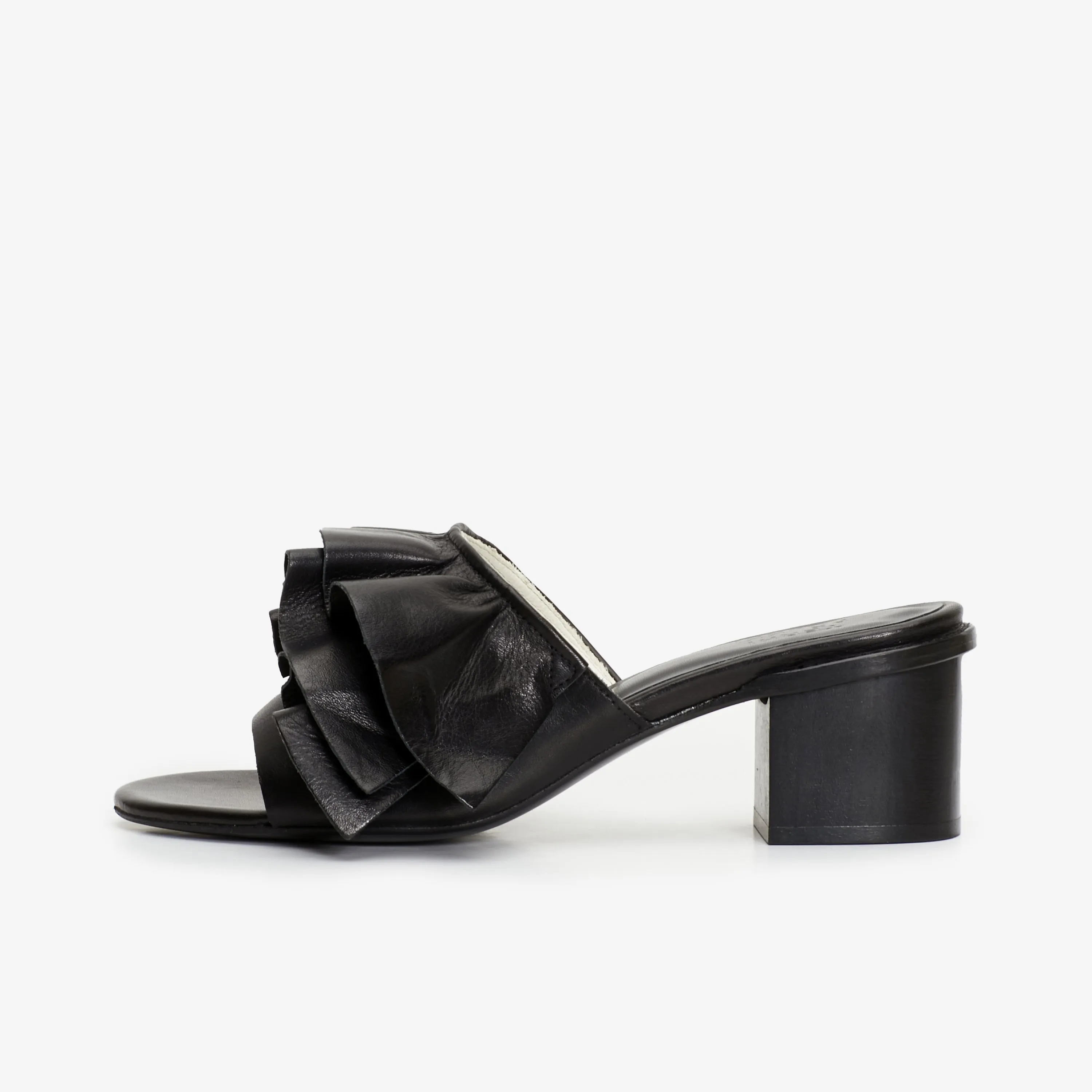 Fringe mule all black