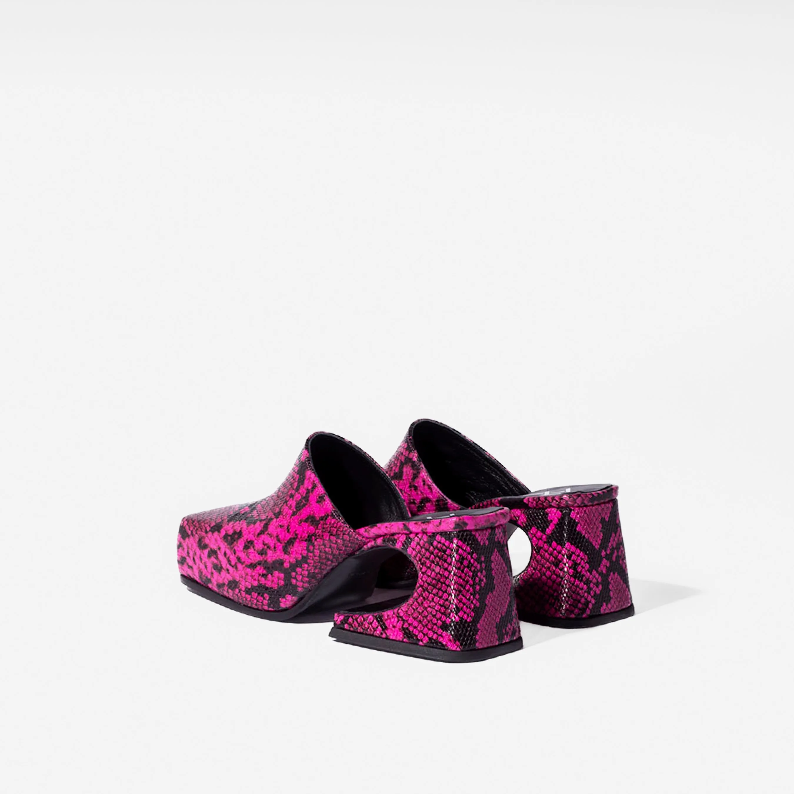 Fuchsia Snake Sassy Mule