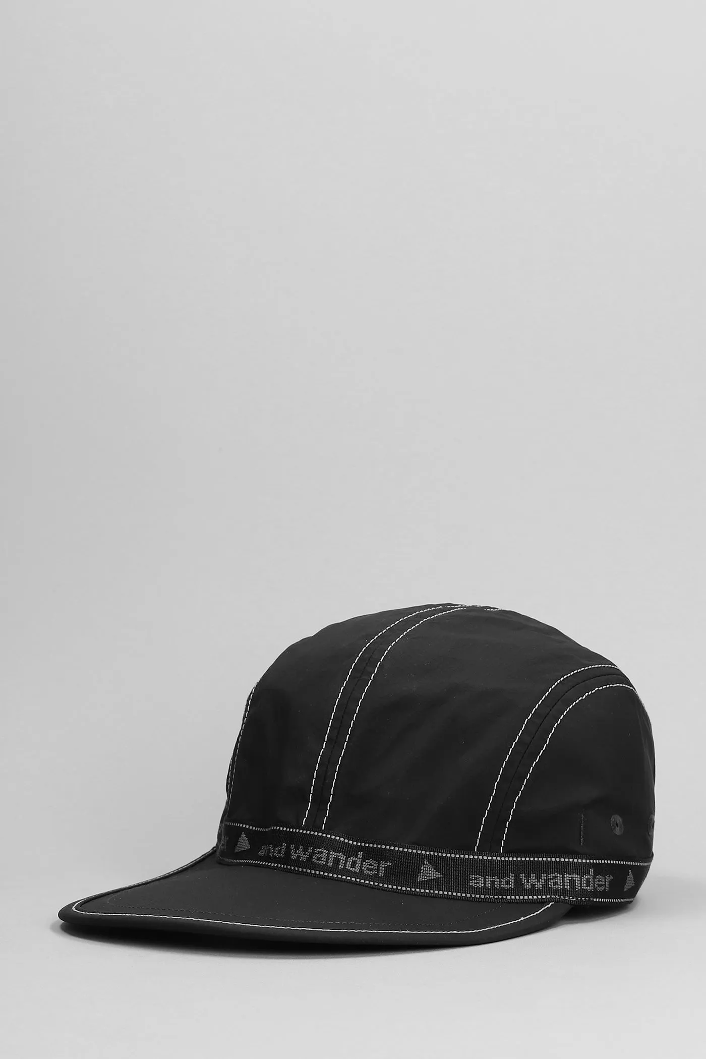 Hats in black nylon