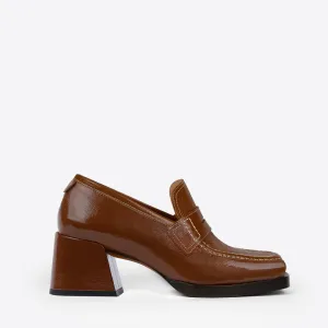 Kitty Loafer Tan Patent