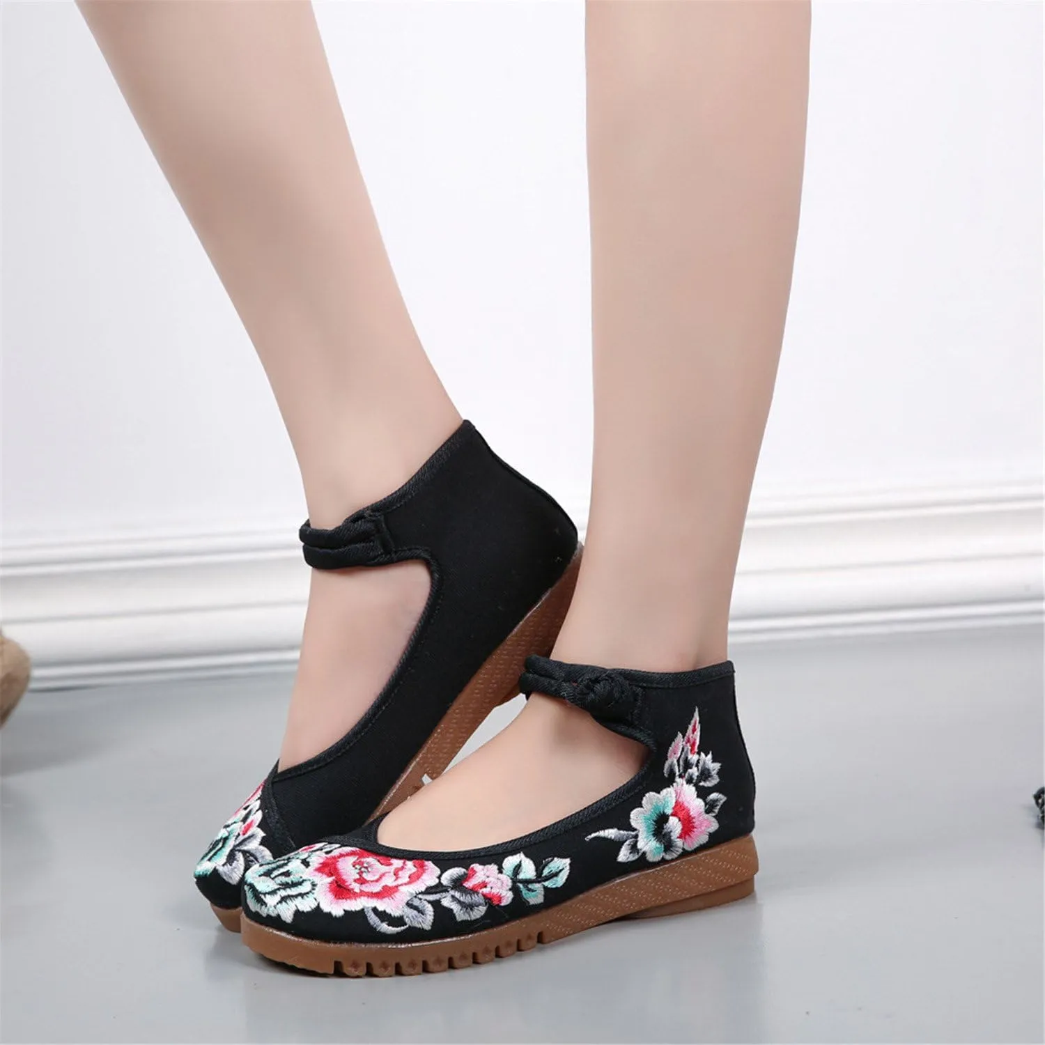 Qhome Women's Floral Embroidery Ethnic Style Strappy Comfortable Casual Walking Canvas Oxford Mary Jane Flat Shoes