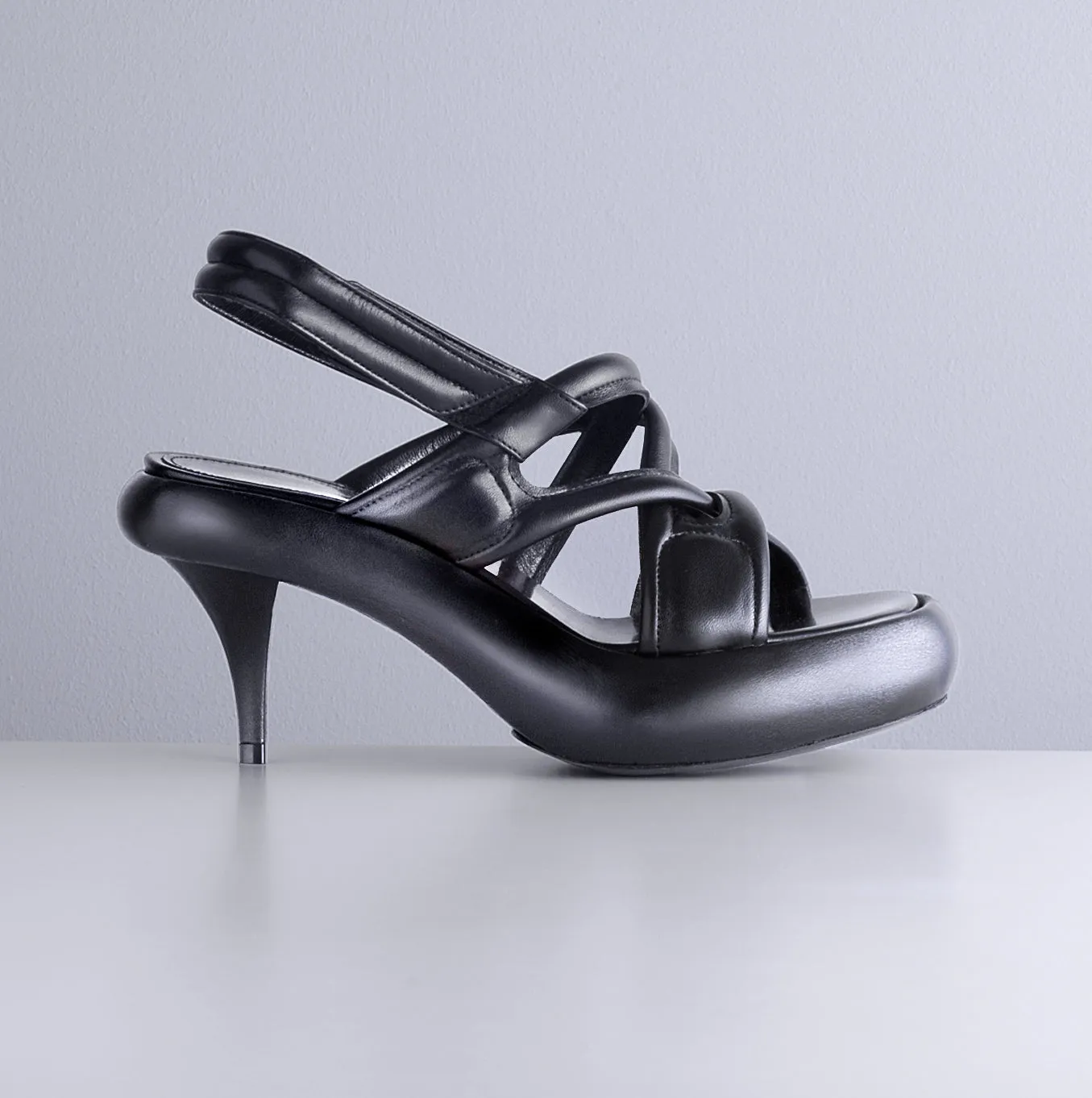 SANDAL