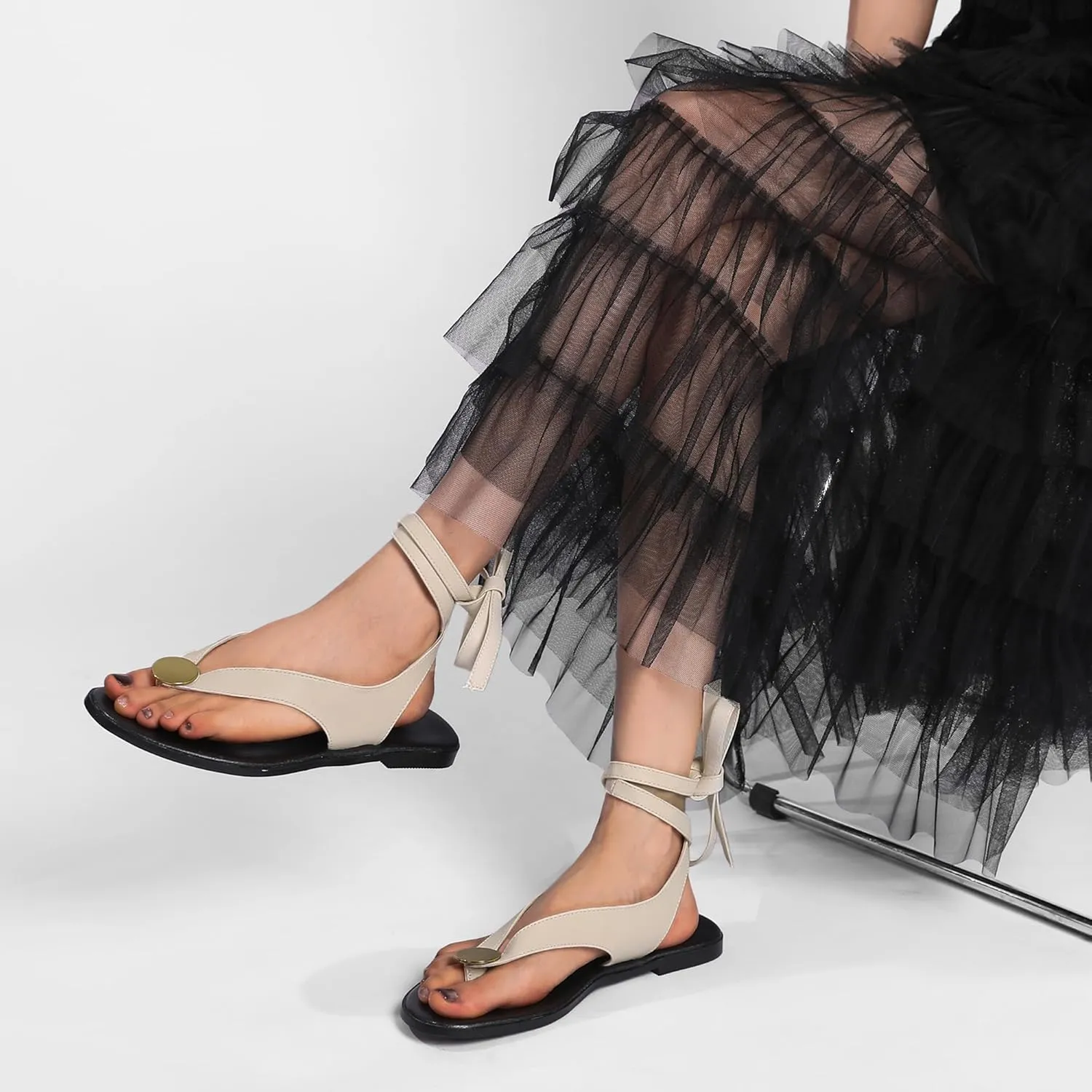 Strap Flip Flop Flat Sandals for Women with Metal Circular Ankle Strappy Ladies Fashion Cute Summer Thong Sandals Dressy.