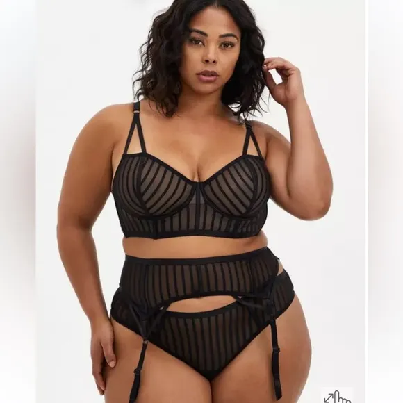 Torrid Striped Mesh Underwire Longline Bra 3X &amp; Garter Belt 3/4X