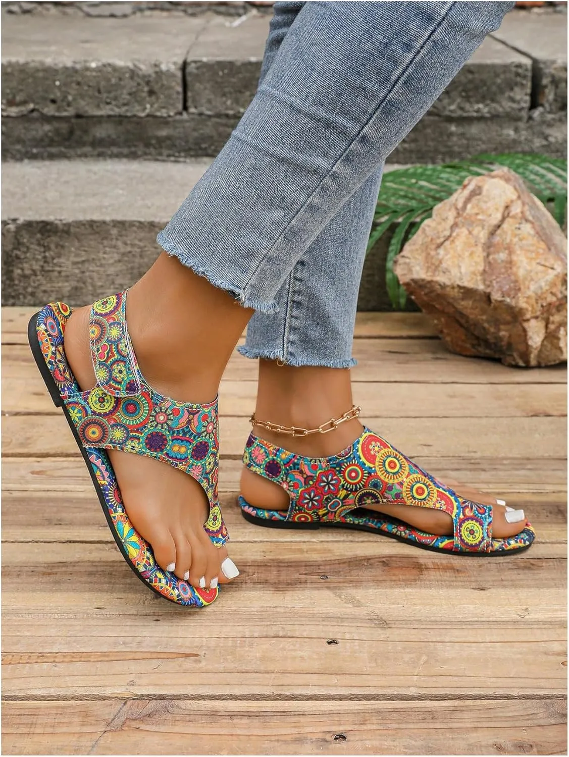 Women's Boho Tribal Print Flip Flops Open Toe Ankle Strap Beach Vacation Flat Sandals