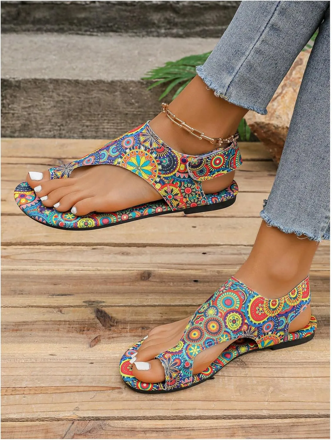 Women's Boho Tribal Print Flip Flops Open Toe Ankle Strap Beach Vacation Flat Sandals